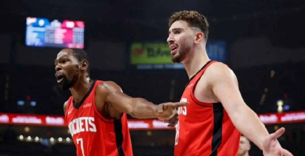 火箭队主教练受伤,球队遭遇连败 火箭队主教练受伤,球队遭遇连败